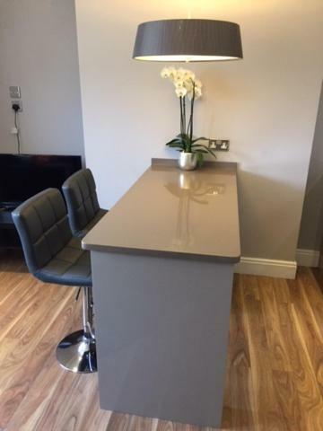 Apartamento Stunning 2 Bed Flat Shepherds Bush Londres Exterior foto